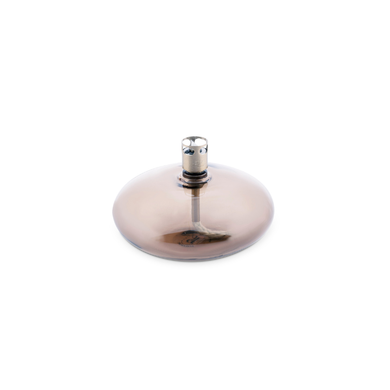 De Original Disc Olielamp van Peri Living, champagnekleurige glazen olielamp, Ø10 x 5,5 cm. Ook verkrijgbaar in maten M en L. Perfect voor sfeervolle verlichting in huis, op de veranda of in de tuinkamer. Combineer voor een speciale prijs bij aankoop