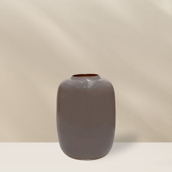 Stijlvolle vaas Artic Earth s vaas van Vase The World, verkrijgbaar bij Bloomfever. Combineer deze vaas met een van onze prachtige zijde boeketten.