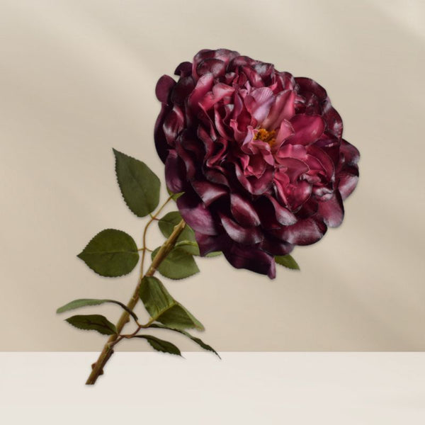 Silk-ka zijden roos 70 cm in diepe bordeaux/burgundy kleur – luxe, realistische kunstbloem van Bloomfever in de warme herfsttint van dit seizoen.